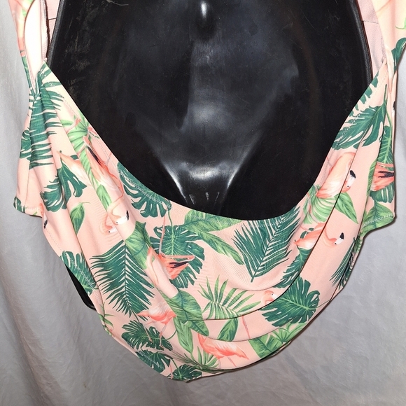 Tropical Flamingo Print Swimsuit - Picture 6 of 14